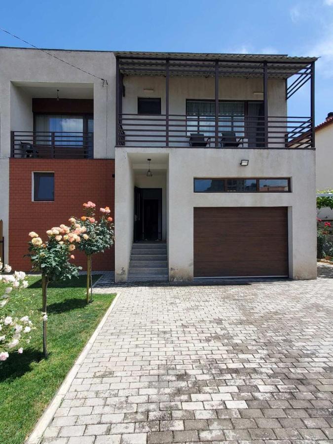 טביליסי Guesthouse Anna מראה חיצוני תמונה